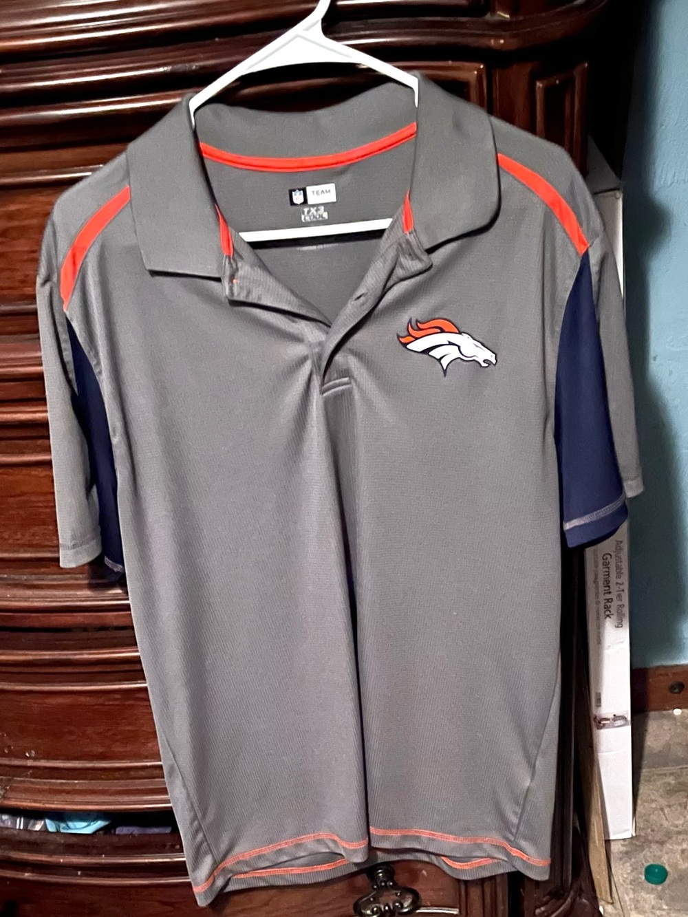 Mens large NFL Apparel Denver Broncos Gray Performance Polo Shirt